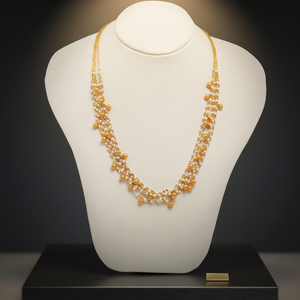 Elegante collar de perlas doradas en capas con cuentas colgantes, joyería india tradicional hecha a mano para mujeres, ideal para ocasiones festivas. - Product Image 5