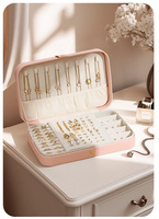 Sac de voyage carré en velours PU grande capacité Fadeli pour boucles d'oreilles, bagues, colliers, bracelets, organiseur de bijoux de voyage