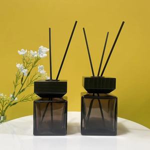 Máy Khuếch Tán Không Khí Trong Phòng Nước Hoa Máy Khuếch Tán Hương Liệu Bằng Thủy Tinh Màu Đen Hình Tròn Rỗng Chai Thủy Tinh Thơm - Product Image 3