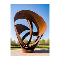 Sculpture géante de fleur en acier corten soudé, faite sur mesure, effet rouillé, pour jardin