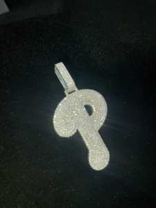 Exquisito Colgante de Letra con Diamante en Forma de P, con Diamante de Corte de Precisión, Joyería de Lujo en Oferta para un Regalo Sofisticado o a la Moda - Product Image 3