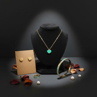 Ensemble de bijoux de mariage AFXSION classique en acier inoxydable plaqué or 18 carats avec collier, boucles d'oreilles, bracelet et bague en émail en forme de cœur, 4 pièces, cadeau