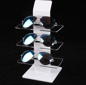 Su misura Controsoffitto <span class=keywords><strong>Bicchieri</strong></span> In Acrilico Cremagliera Del Supporto Del Basamento di <span class=keywords><strong>Plastica</strong></span> occhiali da sole display Rack Acrilico Occhiali Eyewear Banco di mostra - Product Image 5