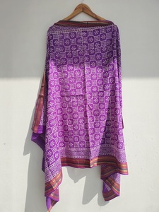 Sarongs et paréos faits main à l'impression au bloc, en coton léger, pour femmes, vêtements de plage et de villégiature - Product Image 4