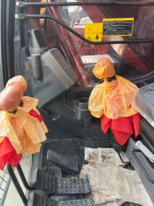 รถขุด Hitachi Zaxis210LC มือสองพร้อมส่ง รถขุดตีนตะขาบฮิตาชิ 21 ตัน ของแท้จากญี่ปุ่น เครื่องจักรก่อสร้างมือสอง - Product Image 2