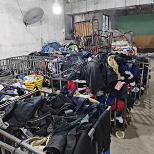 Nuovo arrivo pantaloncini essenziali per donna pantaloni vestiti usati vendita di seconda mano vestiti in linea cinese negozio alla rinfusa - Product Image 3