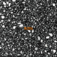 Tuiles de terrazzo en ciment personnalisées, imperméables et antidérapantes, avec copeaux et agrégats, pour une utilisation moderne et minimaliste en cuisine extérieure ou salle de bain.