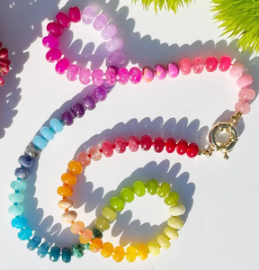 Collier pendentif opale pierre précieuse arc-en-ciel, chaîne en cuivre style Europe & Amérique, fermoir cœur, perles plates - Product Image 6