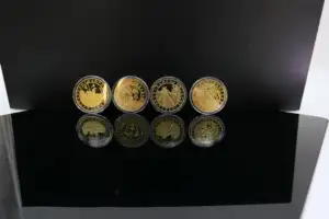 3Dロゴメダルとチャレンジコイン1色の金属工芸品とスタンピングテクニックのマスコットテーマ