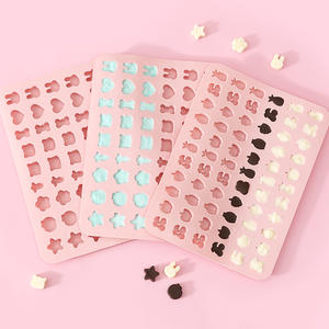 <span class=keywords><strong>Moule</strong></span> <span class=keywords><strong>en</strong></span> <span class=keywords><strong>silicone</strong></span> créatif pour petits animaux et fruits, idéal pour la pâtisserie, les gâteaux, le <span class=keywords><strong>chocolat</strong></span> et les biscuits – Vente chaude transfrontalière - Product Image 1