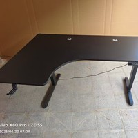 Bureau de jeu E-Sports RGB en L Source Factory avec plateau épaissi - Version Streamer pour le commerce international transfrontalier