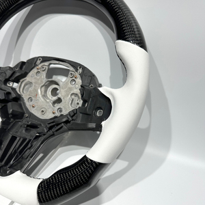 Volante de Cuero Blanco con Fibra de Carbono para BMW Serie G G20 G28 G29 G30 G32 G15 G01 G02 G05 G06 G07 G38 G11 G12 M3 M4 M5 M6 <span class=keywords><strong>M8</strong></span> - Product Image 2