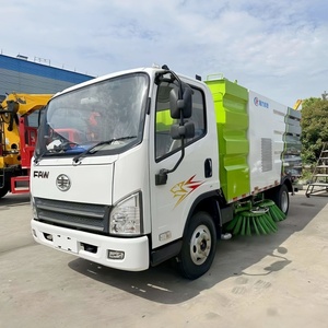 Camión barredor de limpieza de carreteras de alta presión China FAW 4x2 8CBM en venta - Product Image 2
