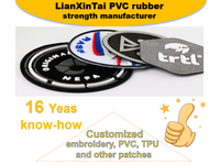Écussons personnalisés en PVC et caoutchouc 3D gaufrés, brodés, thermocollants pour vestes, jeans, vêtements, chapeaux et sacs