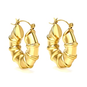 18K <b>Gold</b> Plated Fashion Anti Tarnish Jewelry <b>Chunky</b> Earrings Wholesale Stainless Steel Hollow Croissant <b>Hoop</b> Earrings for Women - Product Image 3