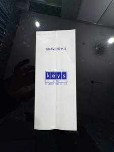 ชุดโกนหนวดขนาดเล็กแบบเป็นมิตรกับสิ่งแวดล้อม บรรจุในซองกระดาษเคลือบเงาแบบปิดผนึกด้วยความร้อน ซองปิดผนึกตรงกลาง สำหรับสิ่งอำนวยความสะดวกในห้องพักโรงแรม - Product Image 2