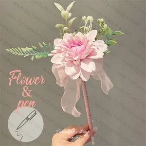 Kadın tüketiciler için zarif hediye güzel çiçek buketi hediye kalem güzel hediye öğretmen günü sevgililer günü ve anneler günü için