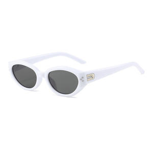 Nouvelles lunettes de soleil œil-de-chat haut de gamme pour femmes, monture fine, design polygonal, et lunettes de protection UV pour hommes. - Product Image 6