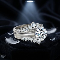 Bague de fiançailles en moissanite pour femme, en argent sterling 925, taille brillant rond, six griffes, bande pavée croisée