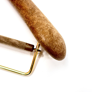 Tùy chỉnh kiểu dáng đẹp được thiết kế móc Non-Slip nhung thanh móc vai rộng bắt chước quần ABS Móc nhựa - Product Image 3