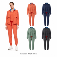 Ensemble de tenue médicale unisexe 3 pièces : veste de maintien au chaud doublée en maille, haut à col en V, pantalon jogger – Uniforme d'hôpital, vêtements de travail médicaux personnalisables avec logo