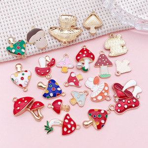 Breloques DIY en alliage émaillé en forme de maison champignon pour Thanksgiving - Product Image 3