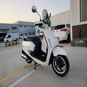 Scooter <span class=keywords><strong>Honda</strong></span> de 125cc de Segunda Mano Equipado con Transmisión Automática y Sistema de Encendido CDI para Motores de Gasolina - Product Image 1