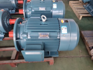 Motor eléctrico de inducción trifásico CA serie YE4 IE4 de 0.75kw-450kw, 380V, 50HZ, IP55, IC4113 para molinos de maíz, industria textil y de papel. - Product Image 1