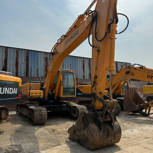 รถขุดไฮดรอลิกมือสอง Hyundai 220LC-9S 22 ตัน ของแท้จากเกาหลี รุ่นปี 2022 กำลัง 107 กิโลวัตต์ ความจุบุ้งกี๋ 1.35 ลูกบาศก์เมตร พร้อมมอเตอร์ปั๊มแบริ่ง - Product Image 4