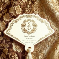 Tarjeta de programa de boda personalizada con diseño de abanico de rosas, texto impreso para la ceremonia, con borla, para artículos de papelería de boda