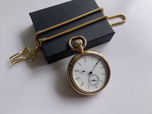 Montre de poche mécanique classique en laiton, cadran rond blanc, boîtier doré, style antique, unisexe - Product Image 4