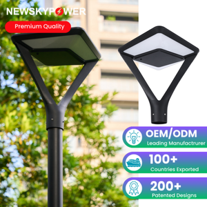 Lampe solaire commerciale pour cour, installation facile, résistante aux intempéries IP65, charge rapide, performance fiable pour les cours scolaires - Product Image 1