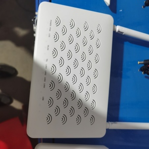 Nóng bán zxhn <span class=keywords><strong>f660</strong></span> V5 <span class=keywords><strong>ZTE</strong></span> 4ge ONT onu <span class=keywords><strong>Modem</strong></span> <span class=keywords><strong>ZTE</strong></span> <span class=keywords><strong>f660</strong></span> v5.2 GPON F609 V3 USB Wifi Router <span class=keywords><strong>f660</strong></span> V8 GPON - Product Image 3