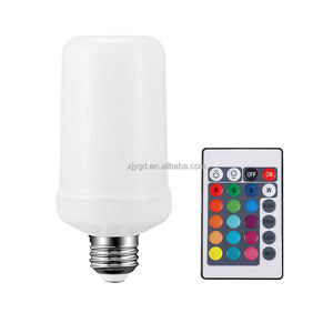 L'<span class=keywords><strong>ampoule</strong></span> <span class=keywords><strong>LED</strong></span> RVB à effet de flamme crée une lueur de feu scintillante réaliste avec des fonctions multicolores changeantes et une télécommande pratique - Product Image 2