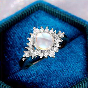 Anillo de cóctel Luna Moonstone para mujer, piedra redonda natural con engaste pavé, joyería de compromiso de moda Q044 - Product Image 6