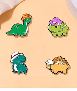 Mignon petit dinosaure badge bébé broche dessin animé mignon ananas maison personnalisé Anime émail broches Kawaii Pikachu épinglette à vendre - Product Image 2