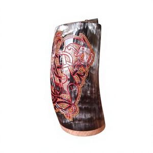 Jarra de Cuerno Ecológica de Estilo Chino Tradicional con Diseño de Dragón Rojo y Dorado para Cerveza, Café o Uso en Bodas - Product Image 1