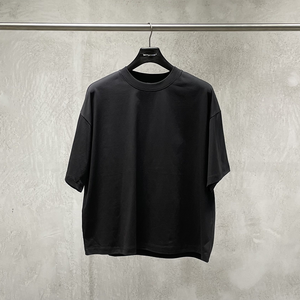 T-shirt Unisexe Personnalisé à Manches Courtes, Couleur Unie, Coupe Boxy, en Maille 100% Coton 240 Grammes, Style Streetwear, Doux, Respirant et Infroissable - Product Image 3