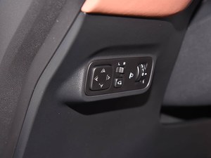 Auto Familiar Híbrido Económico Changan EADO PHEV, Aceleración de 6.8s, Bajo Consumo de Combustible, Ideal para Exportación Global y Uso Diario - Product Image 6