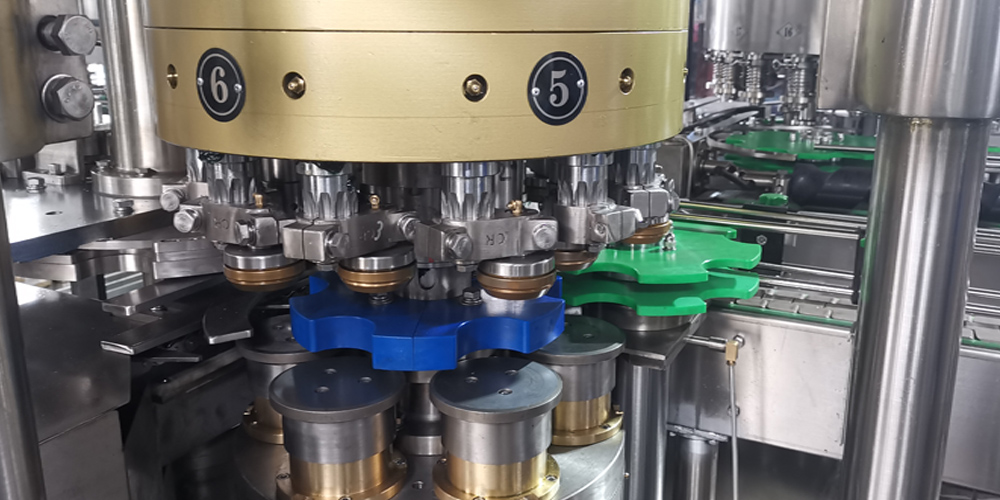 Fresh coconuts water canning machine coconut milk drink canned filling seaming machine labeling machine