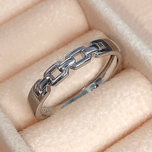 Anello Geometrico in Acciaio Inossidabile F1320, Gioiello Unisex Moderno e Alla Moda, Design Semplice, Regalo per Uomini e Donne - Product Image 2