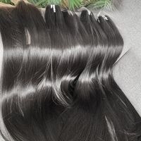 Lots de Cheveux Humains Vierges Indiens Bruts en Gros, Pas Chers, Raides, Ondulés, Bouclés, 100% Cheveux de Donneur Bruts avec Tissages de Cheveux Humains