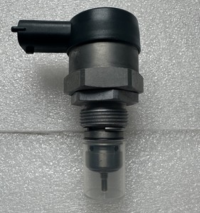 Válvula Reguladora de Presión de Combustible de Alta Calidad, Válvula Dosificadora 0281006037 - Product Image 1
