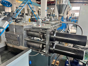 Extrudeuse à double vis en plastique 500-1000 kg/h PP+<span class=keywords><strong>SBS</strong></span> remplie de CaCO3 Machine de granulation de masterbatch Machine de fabrication de granulés Ligne de production - Product Image 4