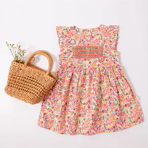 Önlük elbise çarpıntı kollu çiçek işlemeli yaz çiçek bebek kız önlüklü elbise sıcak satış elbise SD22003