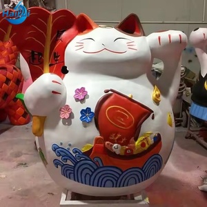 Estatua de <span class=keywords><strong>Gato</strong></span> de la Fortuna - <span class=keywords><strong>Gato</strong></span> de la Suerte de Fibra de Vidrio Pintado a Mano con Campana y Delantal Floral para Hogar, Oficina y Escaparates - Product Image 4