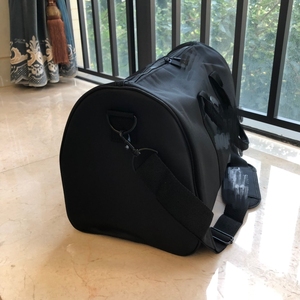 Sac de sport personnalisé en gros, grande capacité, nylon imperméable, sac à bandoulière, sac de voyage, sac de week-end, sac de sport tendance - Product Image 4