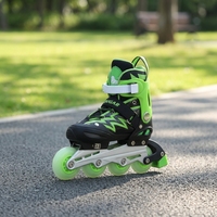Patins à roulettes ajustables COUGAR pour enfants avec roues lumineuses, casque et ensemble de protection pour garçons et filles, sports de plein air