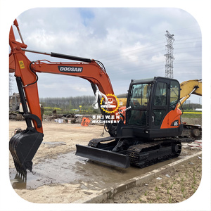 Mini-excavatrice sur chenilles d'occasion coréenne DX60, 6 tonnes, hydraulique, à bas prix, très demandée – Modèles DX60, DX70, DX75, DX80 - Product Image 1