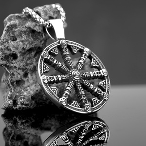 Men's Stainless Steel Pendant <b>Necklace</b> Geometric Design Nautical <b>Compass</b> Style Gift Jewelry for Clothing Matching - Product Image 1